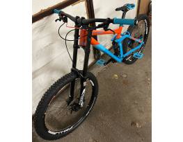 új CUBE TWO 15 SL dh kerékpár