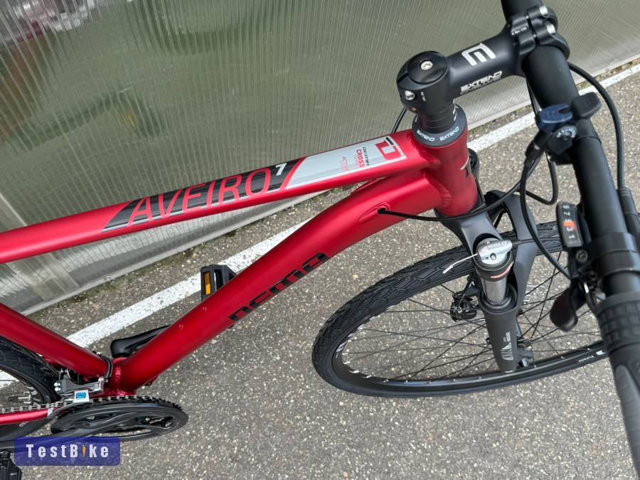 Új Dema Aveiro 7 Trekking 28" tárcsafékes, Alivio 3x9, Akció