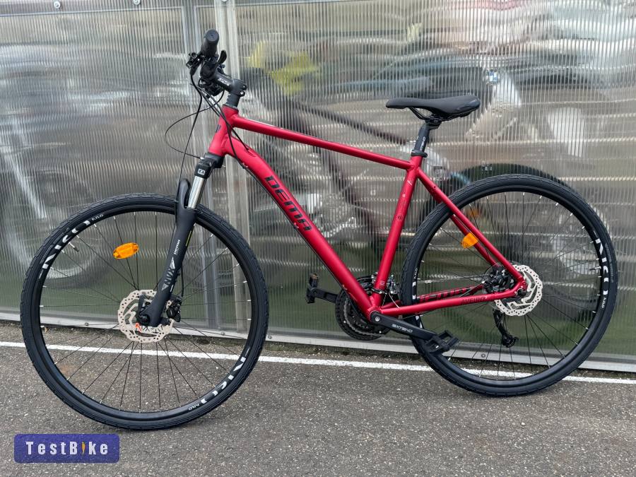 Új Dema Aveiro 7 Trekking 28" tárcsafékes, Alivio 3x9, Akció