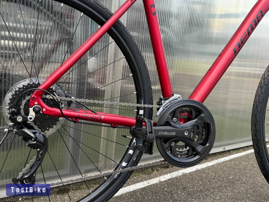 Új Dema Aveiro 7 Trekking 28" tárcsafékes, Alivio 3x9, Akció