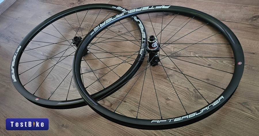 Új dobozos FSA Afterburner WideR27, 29er, Boost