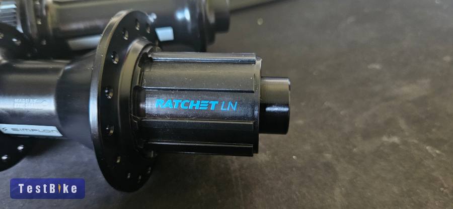 Új DT Swiss 370 agypár 15x110 és 12x142 Ratchet , 32L