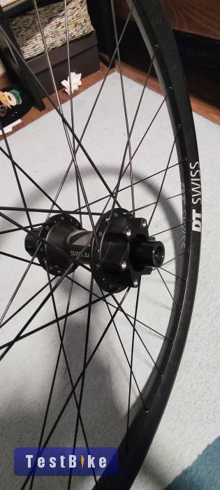 Új Dt Swiss F1900 hátsó kerék
