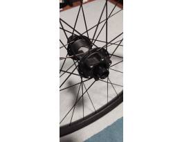 Új Dt Swiss F1900 hátsó kerék