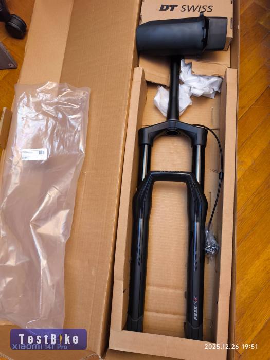 Új DT Swiss F535 ONE 27.5" 150mm prémium villa + gyári kieg