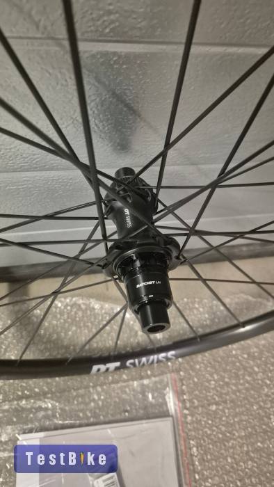 Új DT Swiss HE 1800 spline SRAM XDR kerékszett