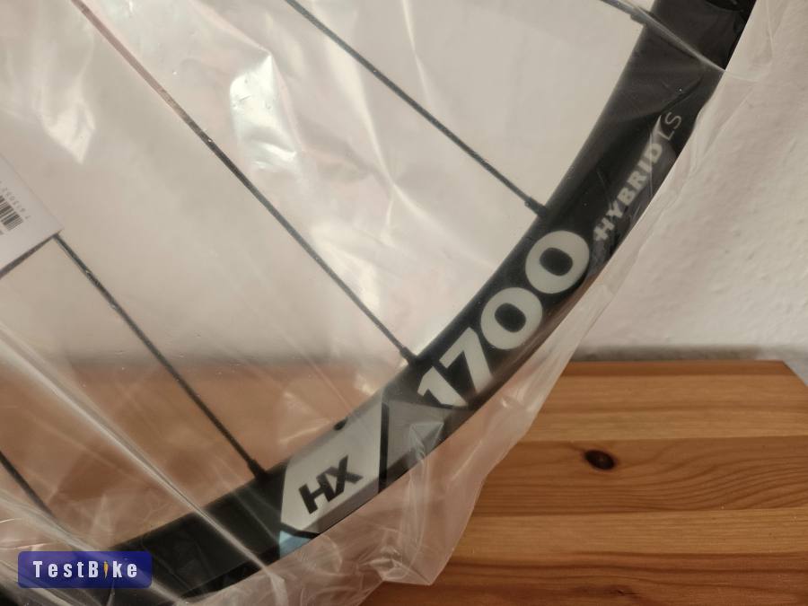 Új DT Swiss HX 1700 Spline® 29er Boost Microspline