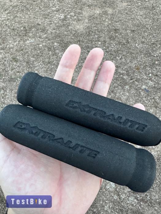 Új Extralight Hypergrip markolat