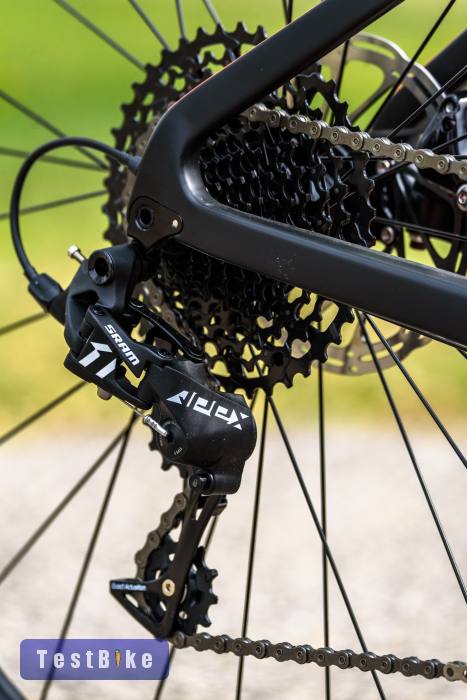 Új Fondriest Daga (50) full karbon országúti kerékpár