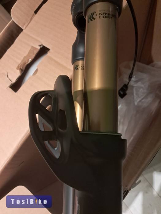 Új Fox 32 Grip SL 32 1300g sc factory  kashima