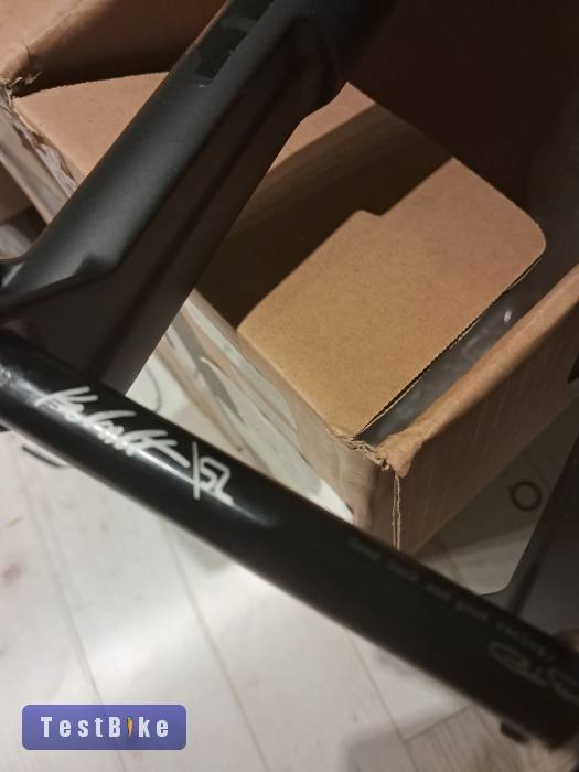 Új Fox 32 Grip SL 32 1300g sc factory  kashima