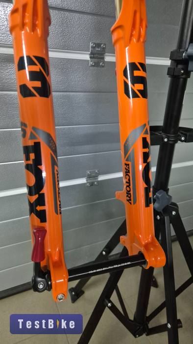 Új FOX 36 Factory FiT4 160mm