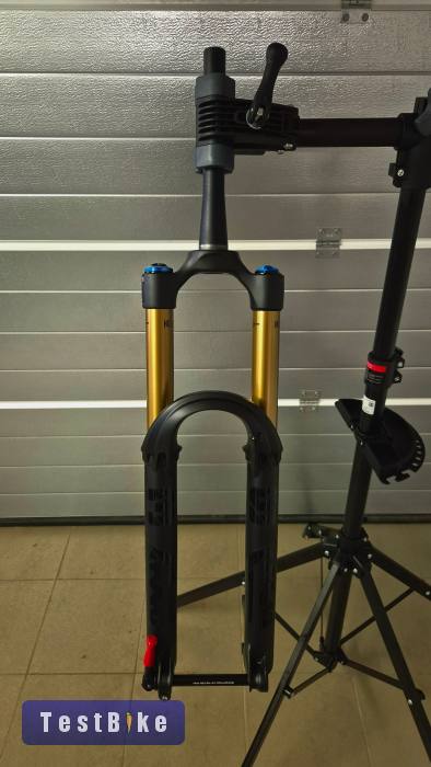 Új FOX 38 Factory GRIP2 180 mm E-MTB tuned