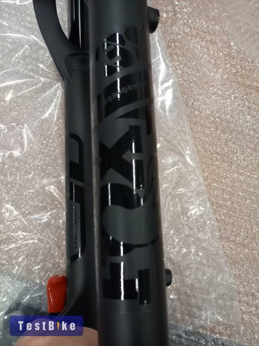 Új FOX 38 Performance 29" 160mm eladó ( ELADVA )