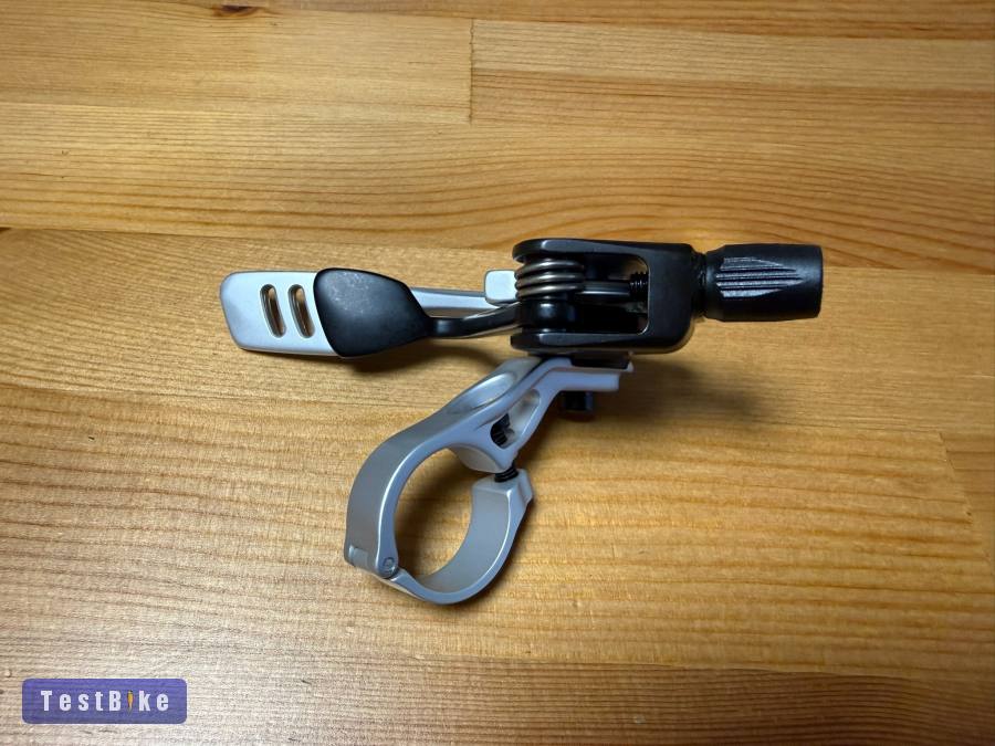 Új FOX lockout és dropper kar.