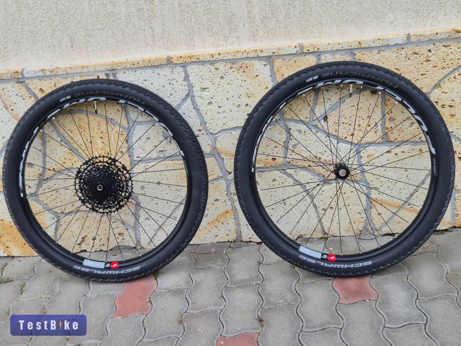 Új fulcrum kerékszett