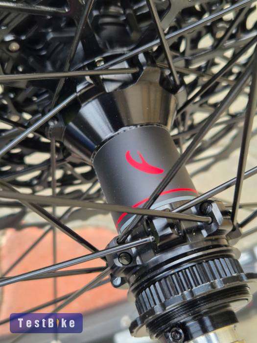 Új fulcrum kerékszett