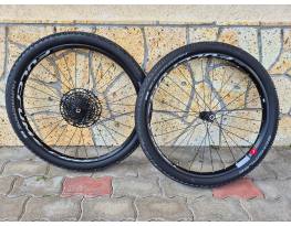 Új fulcrum kerékszett