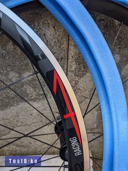 Új Fulcrum racing 4 kerék szett