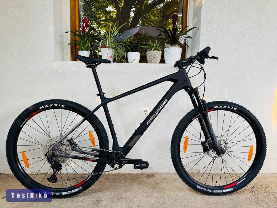 Új Genesis Impact 8.2 karbon mtb