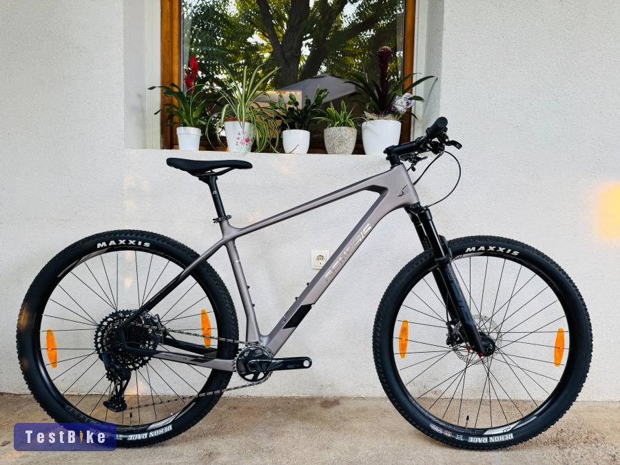 Új Genesis Impact 9.2 karbon mtb