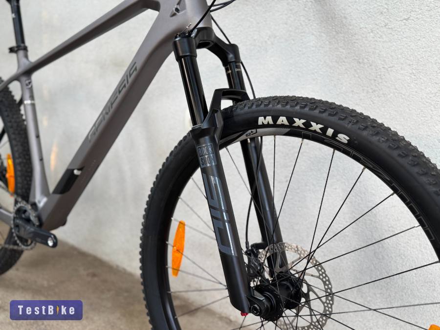 Új Genesis Impact 9.2 karbon mtb