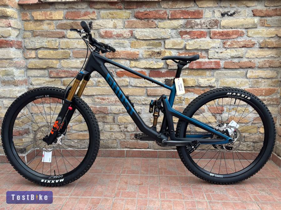 Új Ghost Riot Trail CF Full Party (150/140mm) – Karbon, Fox 