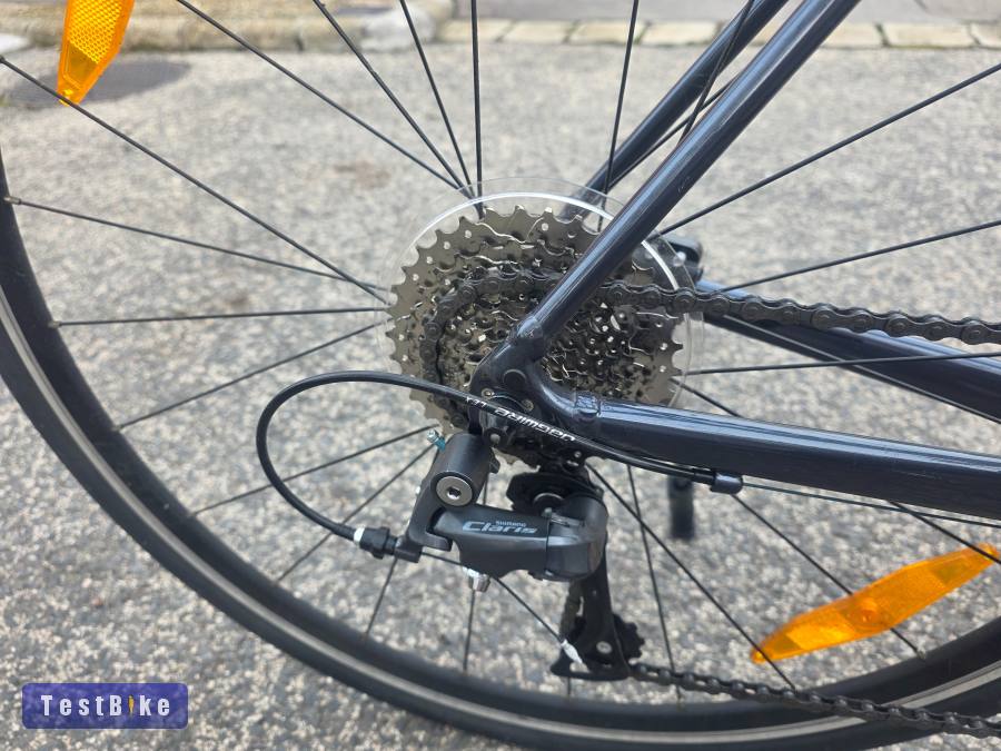 Új Giant Contend 3 eladó sok kiegészítővel