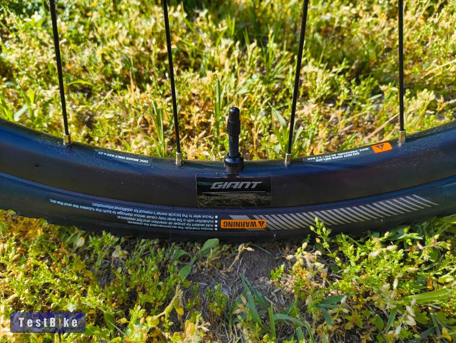 Új Giant SX2 kerékszett gumival tubeless