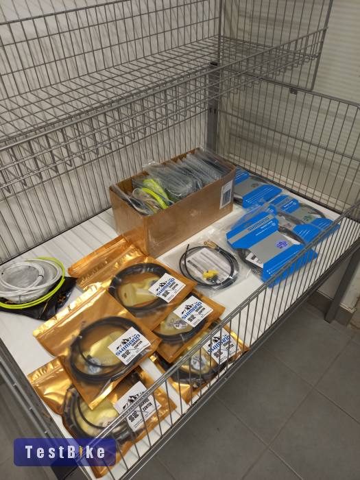 Új hidraulikus fékcsövek, fittingek, stb.