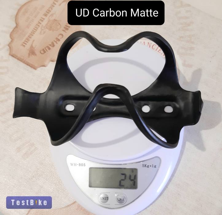 Új karbon kulacstartó 1db UD matt.