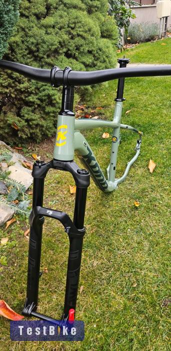 Új Kona Cinder Cone, Fox 34 AWL 120 villa ,Raceface Cockpit