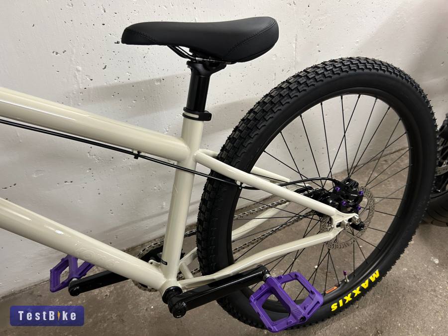új Kona Shonky (2026’) dirt kerékpár