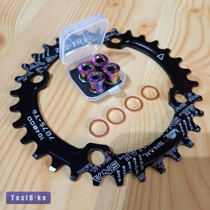 Új lánctányérok és csavarok