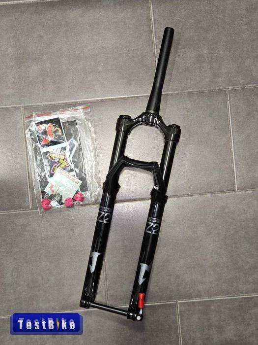 Új Marzocchi Bomber Z2 (FOX) teleszkóp eladó 140mm
