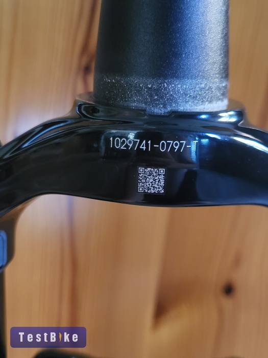 Új Marzocchi Z2 E-bike villa by FOX