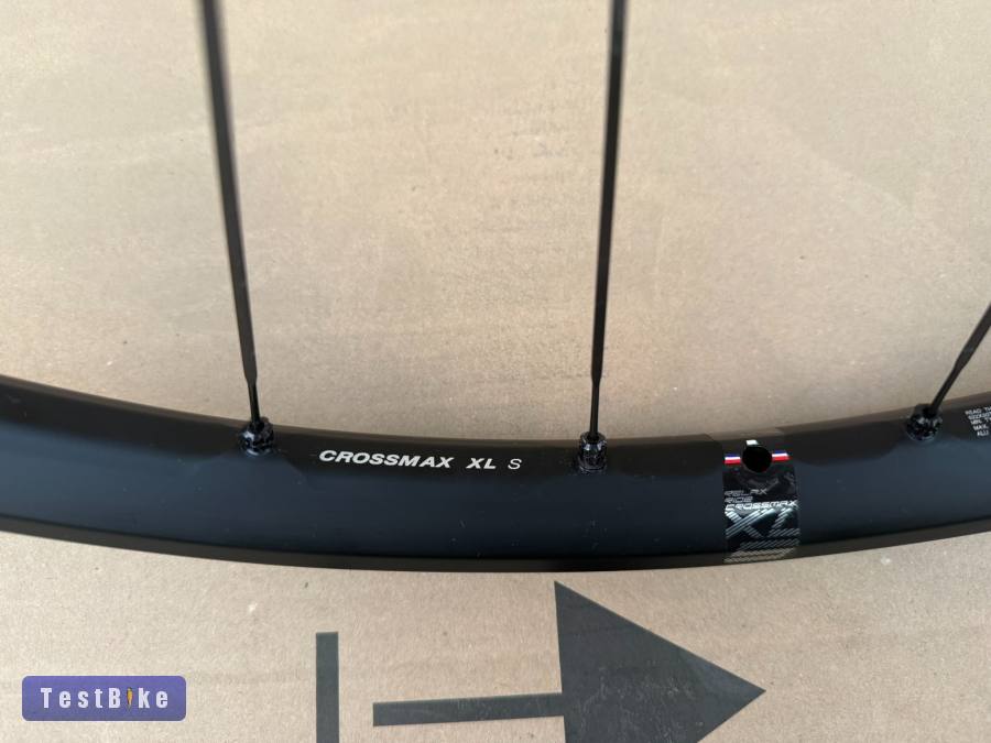 Új Mavic Crossmax XL S 30 Boost 29" hátsó kerék