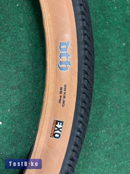 Új Maxxis dirt gumi