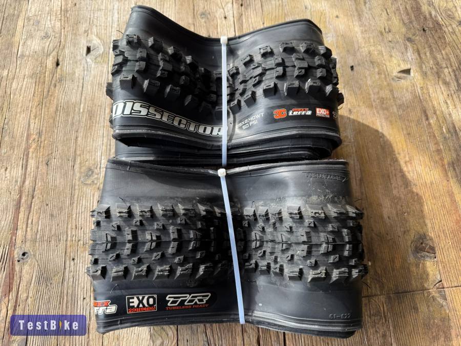 Új Maxxis Dissector, Rekon 29x2,4 gumik.