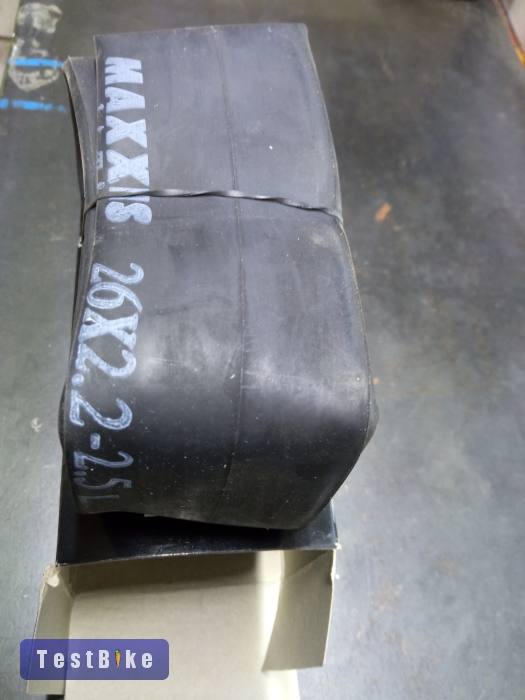 Új Maxxis Freeride 26x2,2/2,50 (1,2 mm) kerékpár belső eladó