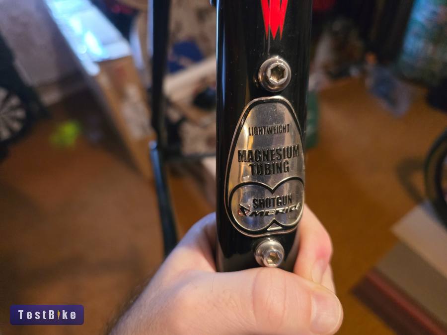 Új Merida Magnesium váz 18" váz, 26" (posta az árban) 