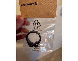 Új Merida nyeregcső bilincs 38,9mm