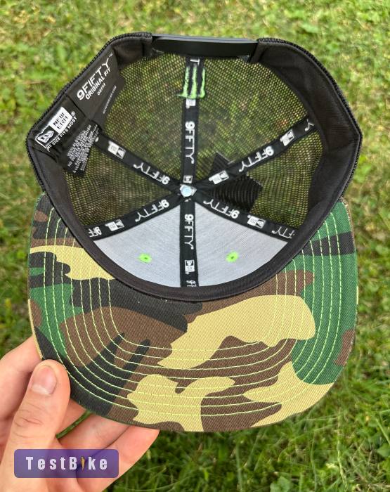 Új Monster Energy camo/fekete hálós sapka, snapback, cap