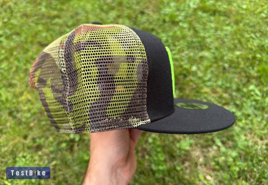 Új Monster Energy fekete/camo hálós sapka, snapback 