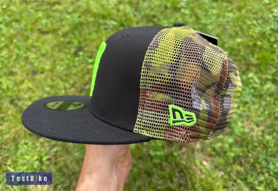 Új Monster Energy fekete/camo hálós sapka, snapback