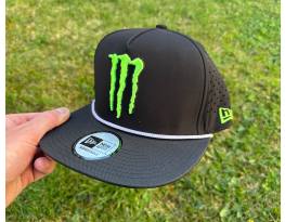 Új Monster Energy fekete/fehér hálós sapka, snapback