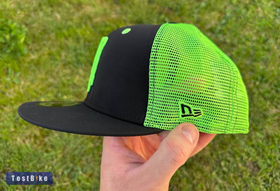Új Monster Energy fekete/neon zöld hálós sapka, snapback