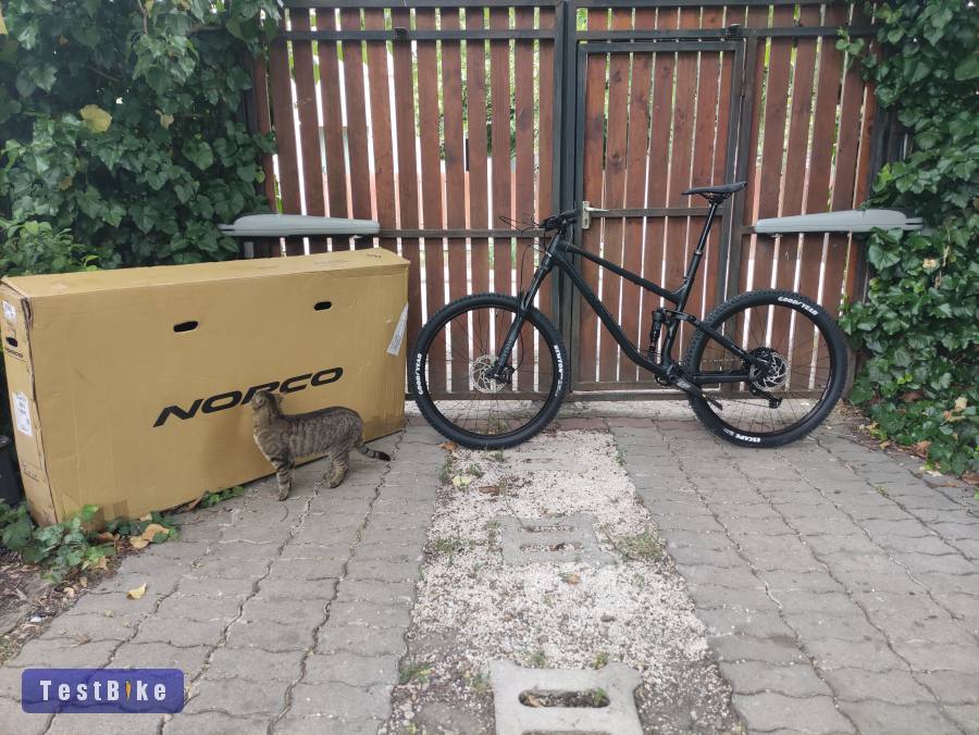 Új Norco Fluid FS 4 29” 2023 XL Matte Black, Garanciával!