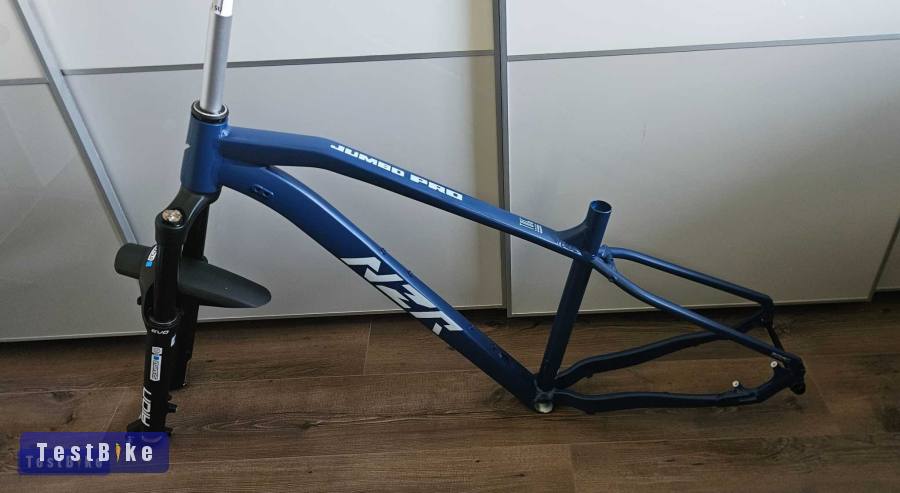 Új NZR Jumbo Pro váz és Új Suntour Aion 29Er 150mm villa