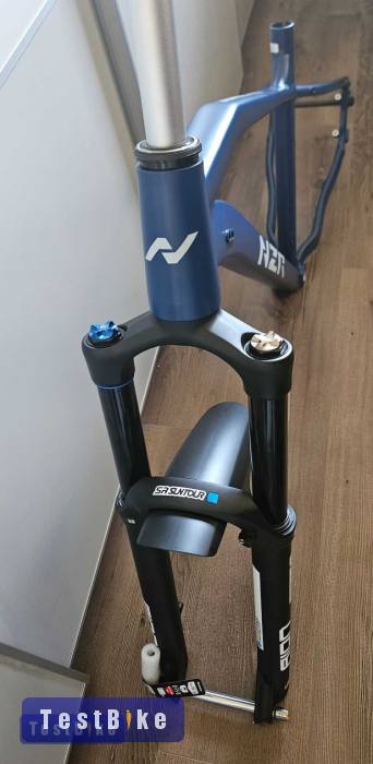 Új NZR Jumbo Pro váz és Új Suntour Aion 29Er 150mm villa